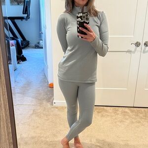 Nike Women's Light Gray Athletic